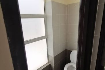 Factory Taman Perinduastrian SMD @ Kundang Corner