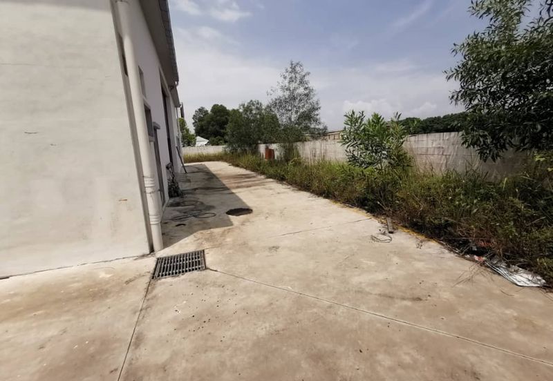 Factory Taman Perinduastrian SMD @ Kundang Corner