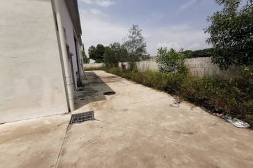 Factory Taman Perinduastrian SMD @ Kundang Corner