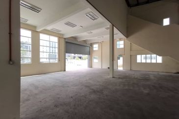 Factory Taman Perinduastrian SMD @ Kundang Corner