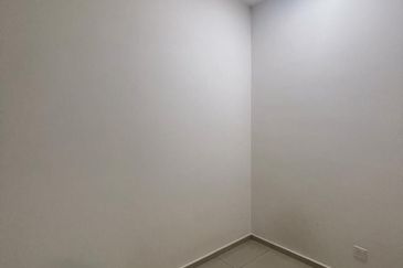 Adria Residence @ Gravit8