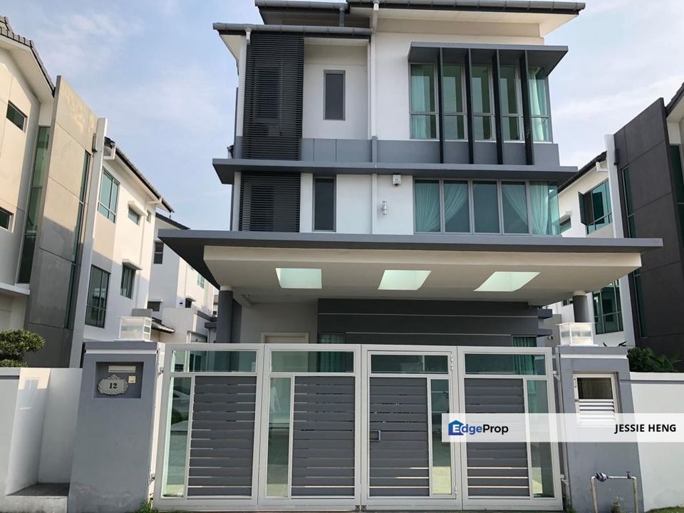 Bungalow House Ambang Botanic 2, 3Sty Fully Extend & Furnish, Selangor, Port Klang