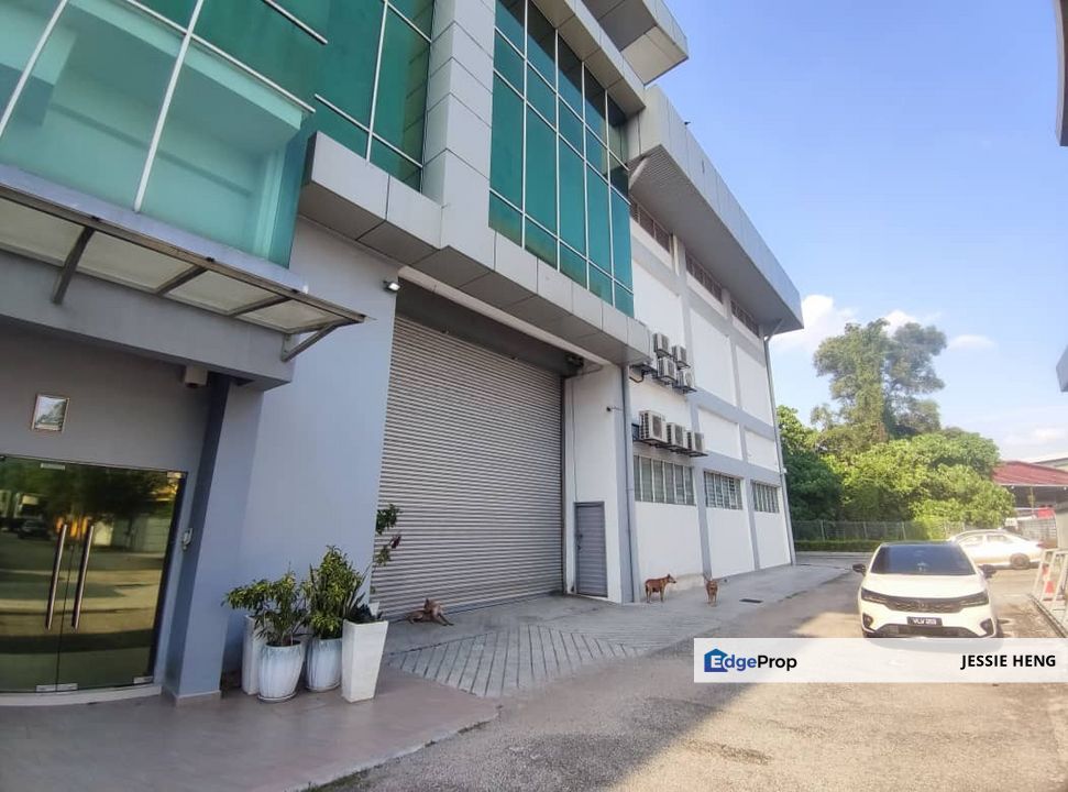 Factory Alam Premier Industrial Park LA: 12,396sf, Selangor, Klang
