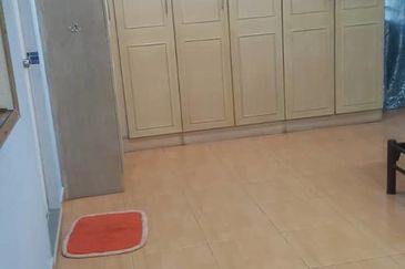 Freehold Bukit Gasing Corner Terrace House 