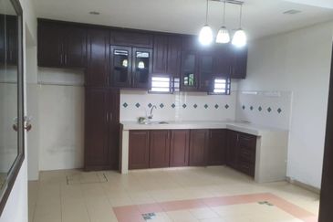 Freehold Bukit Gasing Corner Terrace House 