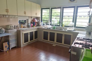 Port Dickson Bungalow in a Luxurious location 