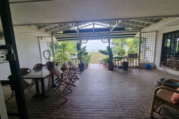 Port Dickson Bungalow in a Luxurious location 