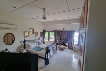 Port Dickson Bungalow in a Luxurious location 