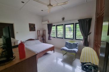 Port Dickson Bungalow in a Luxurious location 