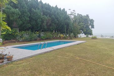 Port Dickson Bungalow in a Luxurious location 