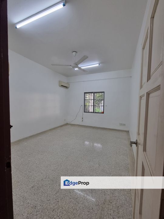 Freehold Semi D at Bukit Gasing PJ for Sale, Selangor, Petaling Jaya