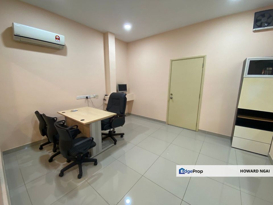 Detached Factory Fully Extend Office Reno Taman Perindustrian Puchong, Selangor, Puchong