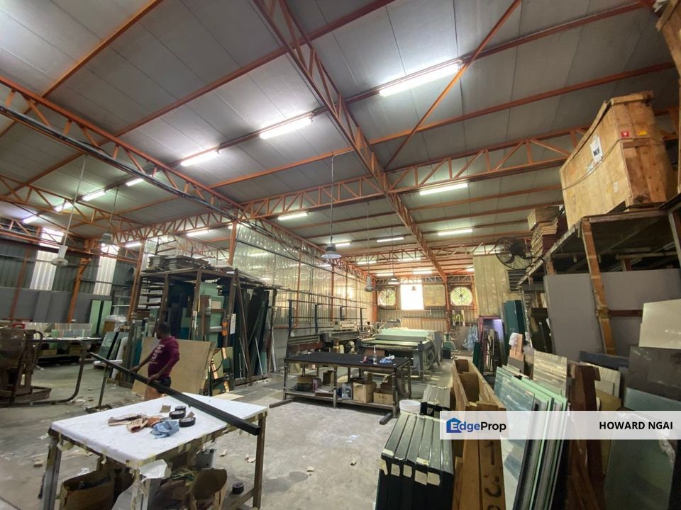 Detached Factory Fully Extend Office Reno Taman Perindustrian Puchong, Selangor, Puchong