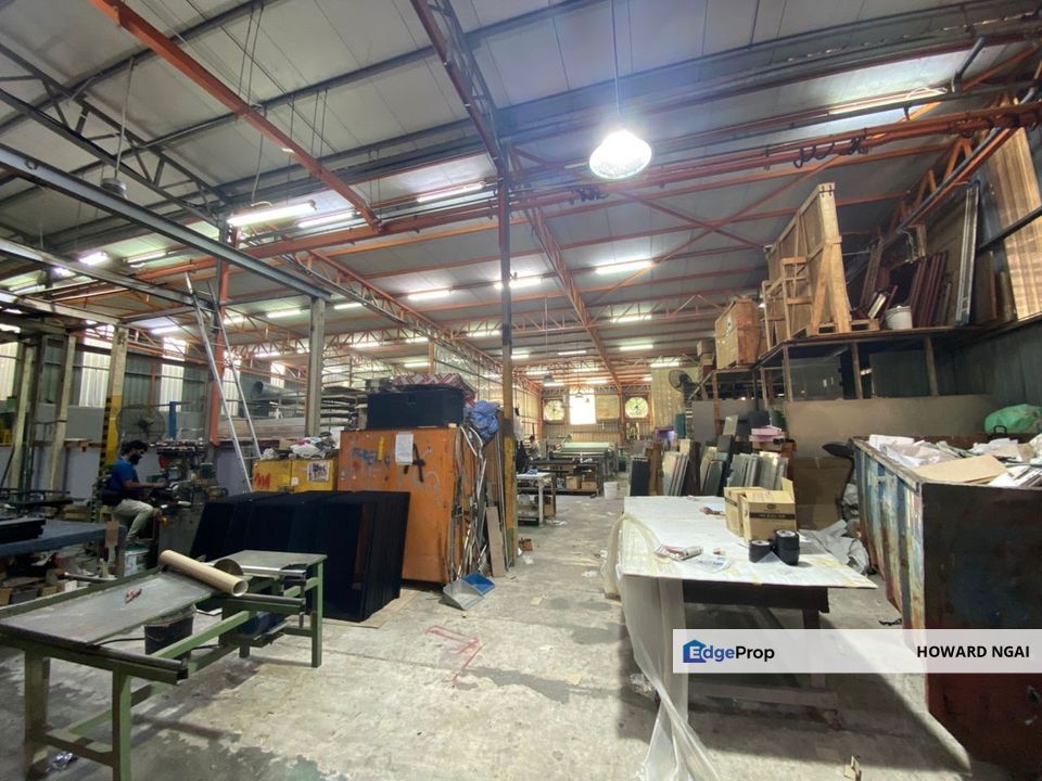 Detached Factory Fully Extend Office Reno Taman Perindustrian Puchong, Selangor, Puchong
