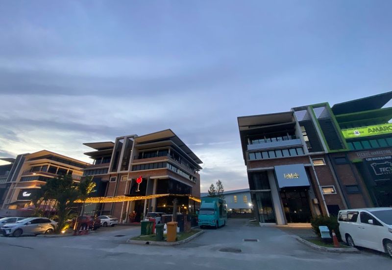 i32 Puchong Industrial Park