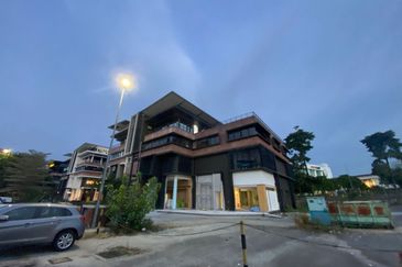 i32 Puchong Industrial Park