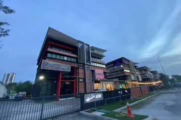 i32 Puchong Industrial Park