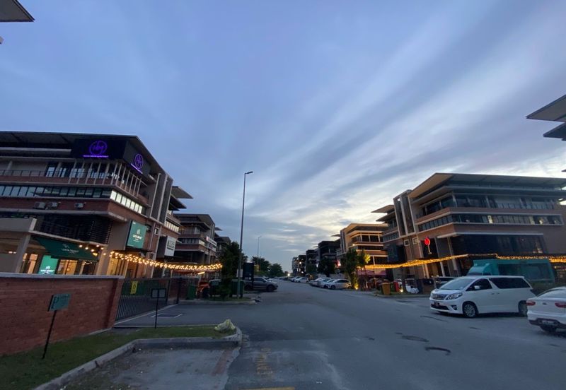 i32 Puchong Industrial Park