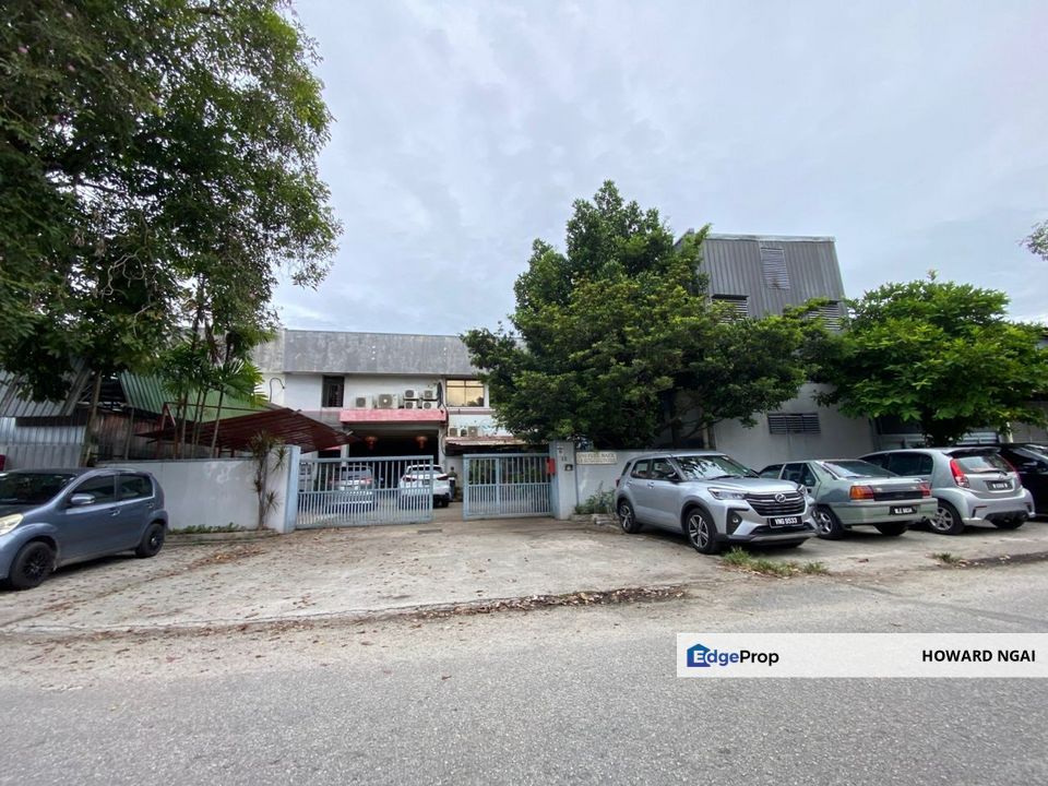 Mature Industrial Zone /  1.5sty Semid factory at Tpp 1 for Rent, Selangor, Puchong