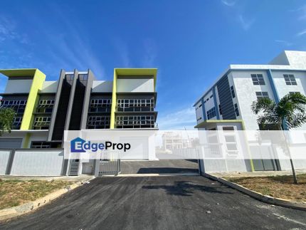 Brand New 3 Storey Semi-D with Lift at Perdana Industrial Park, Selangor, Puchong