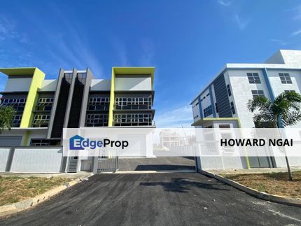 Corner 3 Storey Semi-D with Lift at Perdana Industrial Park, Selangor, Puchong