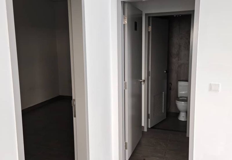 Elmina Business Park