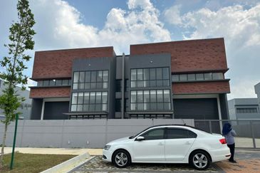 Elmina Business Park