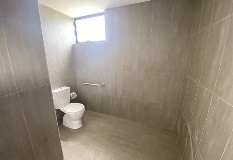 Elmina Business Park