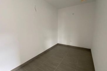 Elmina Business Park