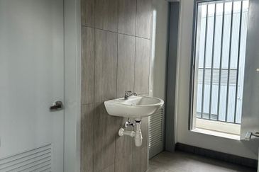 Elmina Business Park