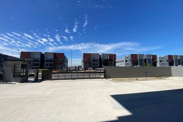 Elmina Business Park