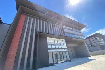 Elmina Business Park