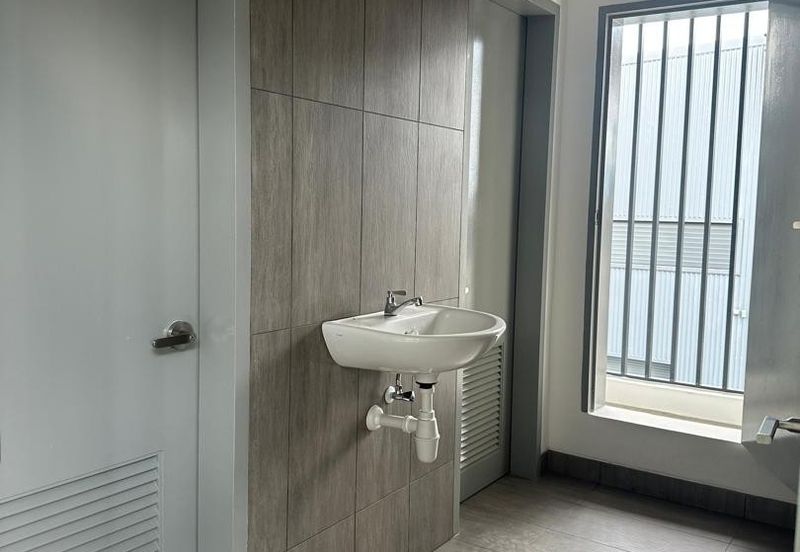 Elmina Business Park