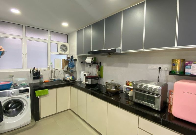 Hijauan Puteri Condominiums