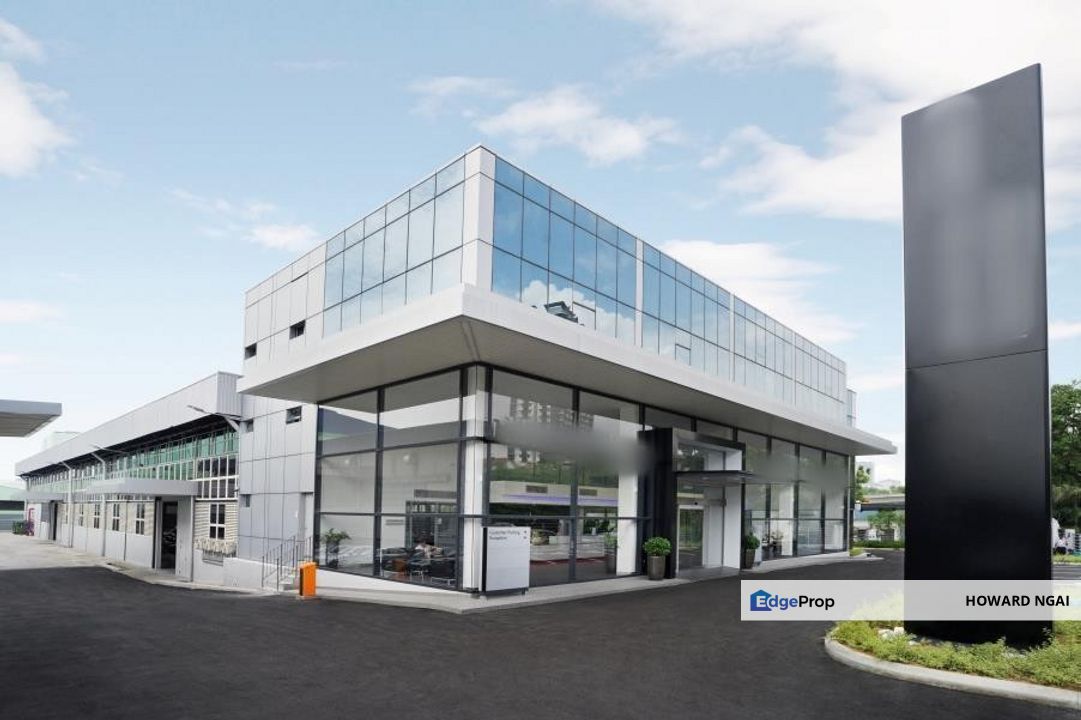 Bandar Kinrara / Bukit Jalil / Puchong 3sty Bungalow Commercial Showroom Facing Highway For Rent, Selangor, Puchong