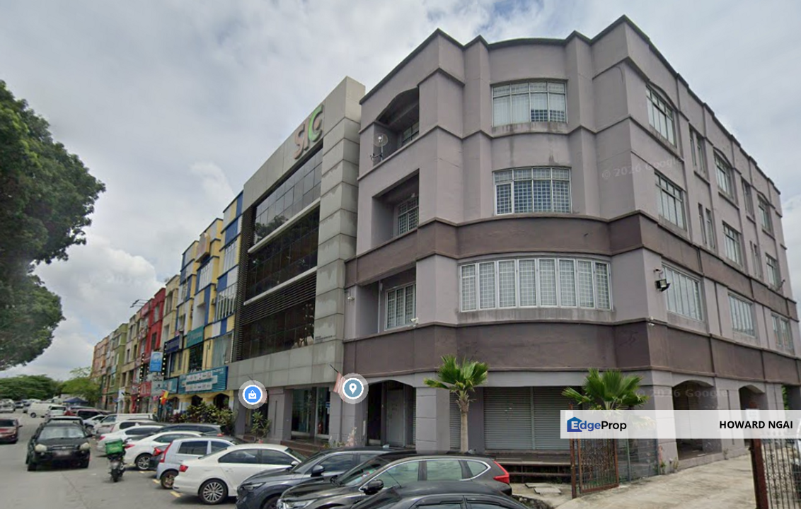Bandar Puchong Utama / 4 Storey Shop Lot Facing Main Road & LDP, Selangor, Puchong