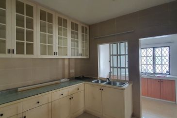 Super fabulous End-lot Double-storey house Taman Selatan, Klang