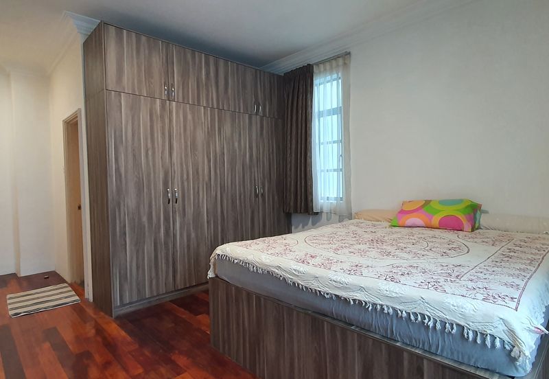 Corinthian Condominium