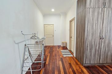 Corinthian Condominium