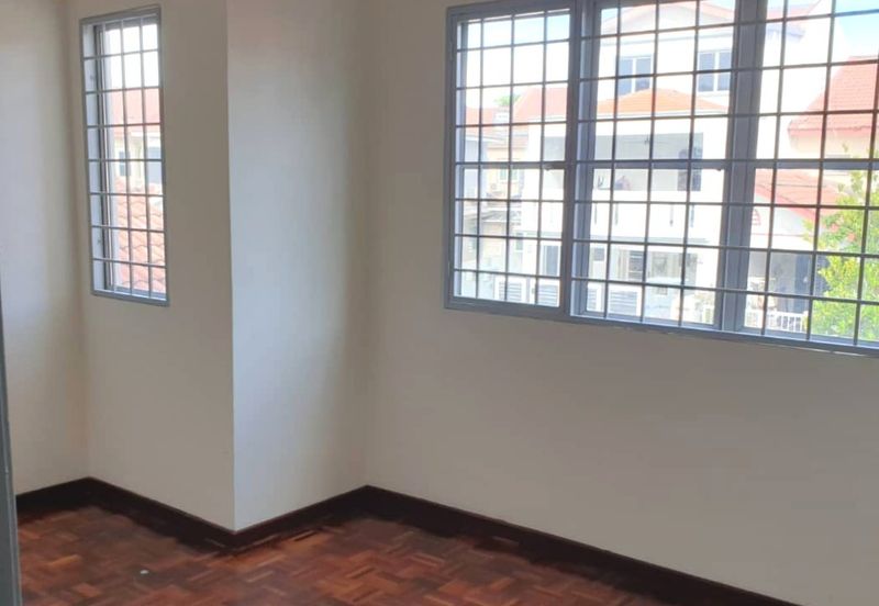 Taman Amanputra, Puchong South