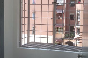 Kenanga Apartment, Taman Bukit Kinrara