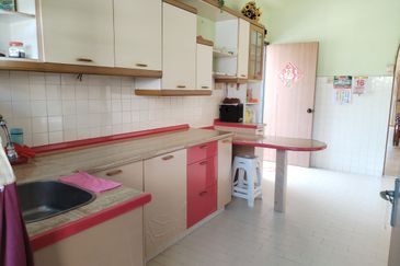 Taman Kinrara Seksyen 1