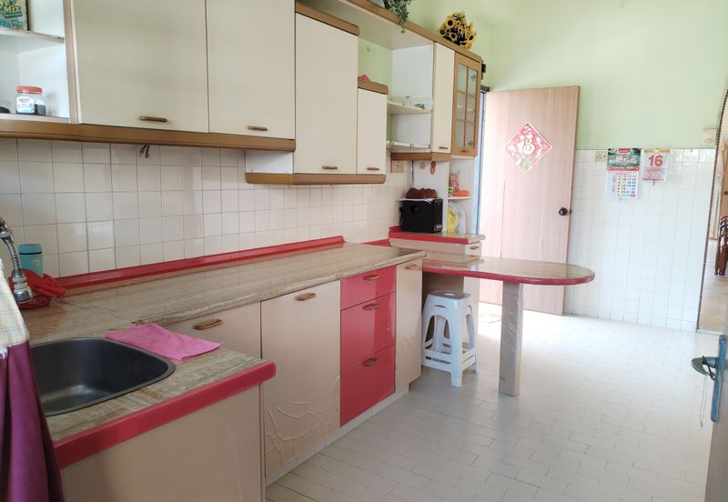 Taman Kinrara Seksyen 1