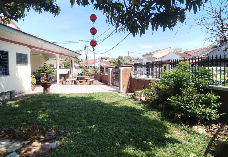 Taman Kinrara Seksyen 1