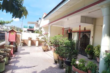 Taman Kinrara Seksyen 1