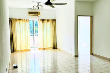 Puteri Bayu Apartment