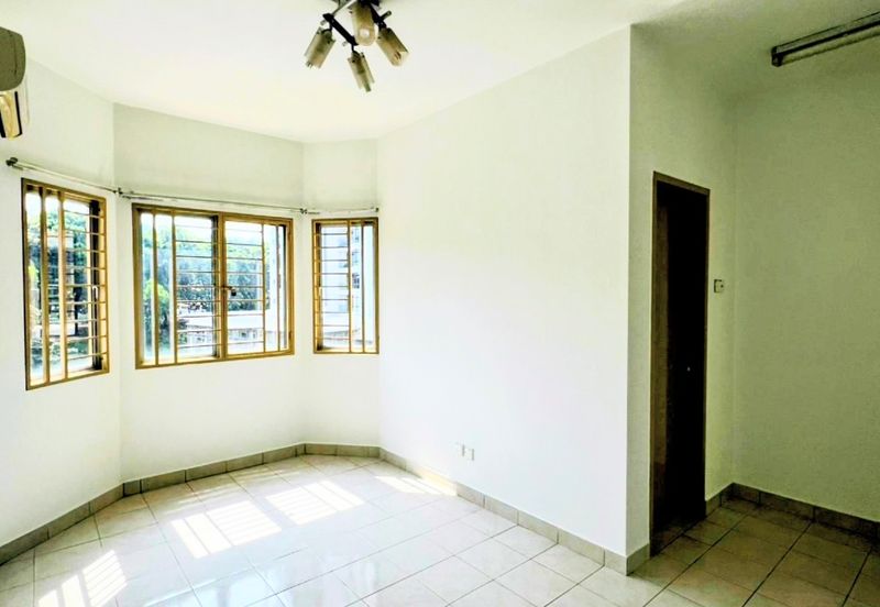 Puteri Bayu Apartment