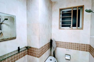 Puteri Bayu Apartment