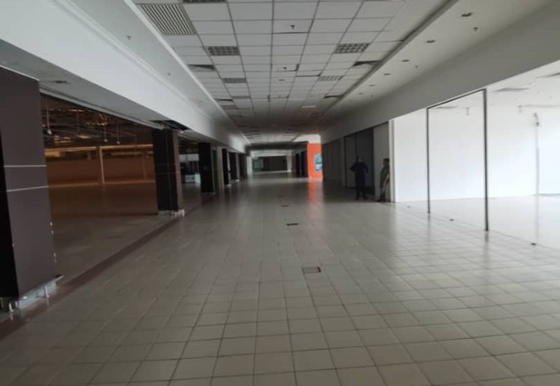 128,000sf Built Up - Detached Commercial Complex @ Batu Berendam, Bachang, Melaka For Rent.