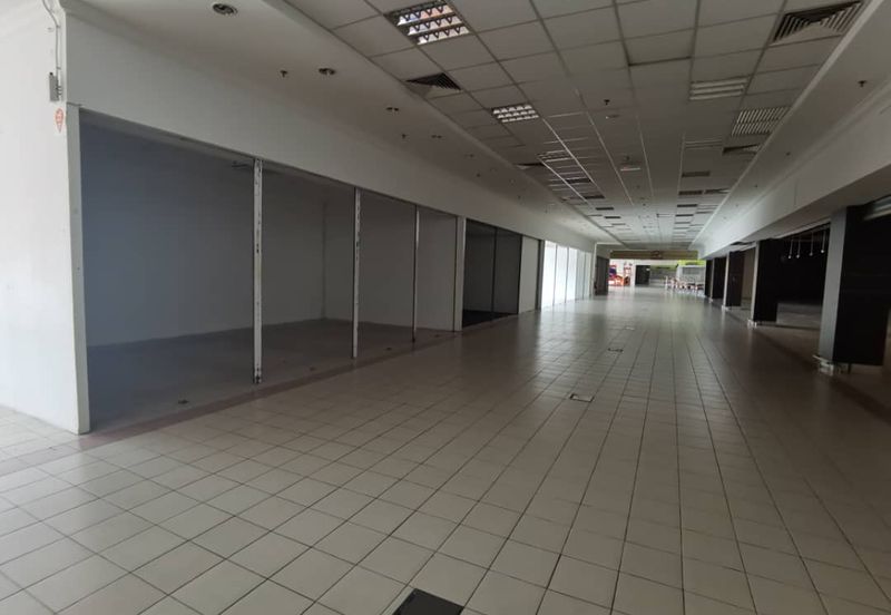 128,000sf Built Up - Detached Commercial Complex @ Batu Berendam, Bachang, Melaka For Rent.